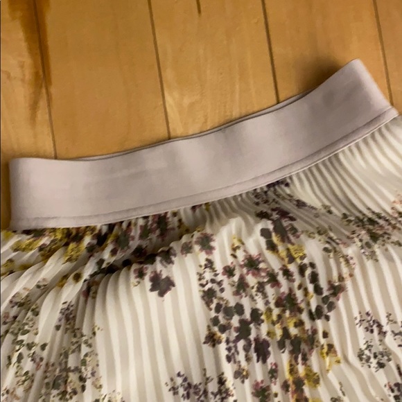 Nwot Aritzia twirl skirt - Picture 3 of 11